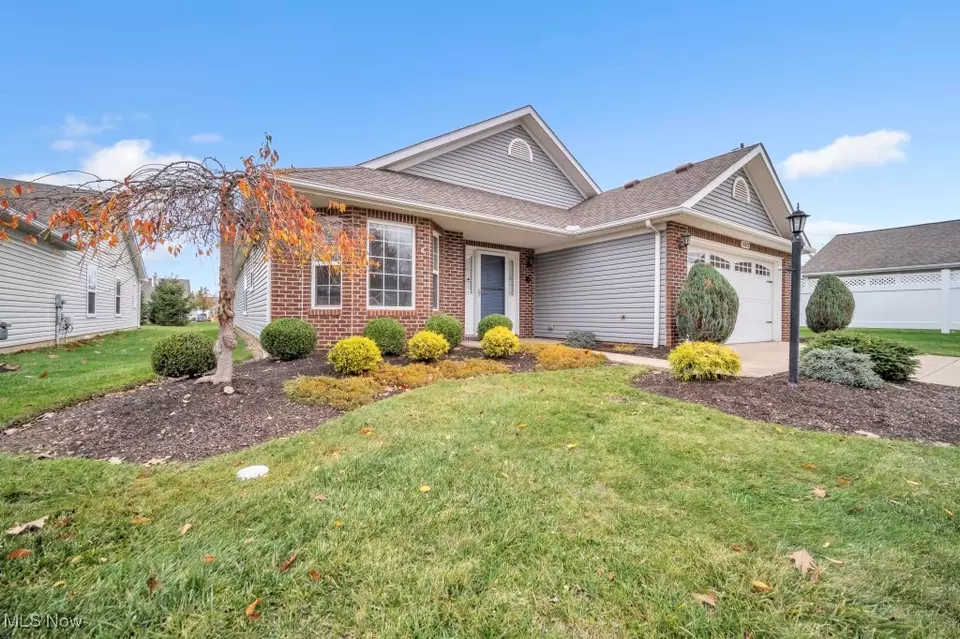 Exterior - 16822 Hinsdale Ct, Middleburg Heights, OH 44130 photo 2 of 6