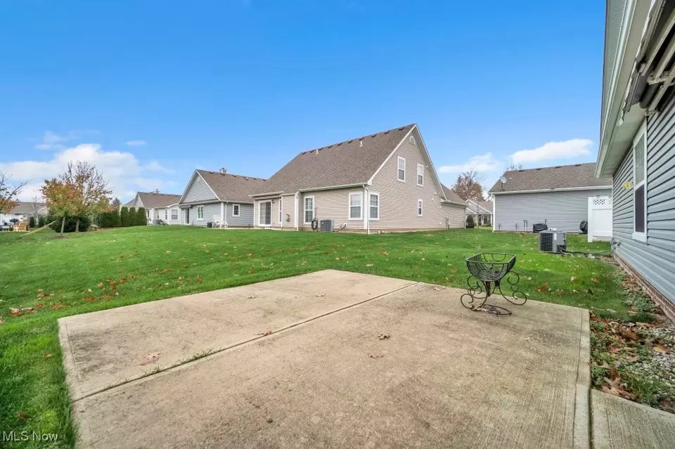 Exterior - 16822 Hinsdale Ct, Middleburg Heights, OH 44130 photo 3 of 6