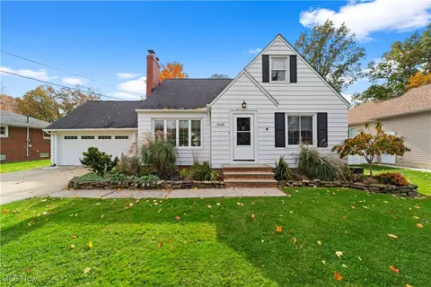 4648 Ammon Rd, Cleveland, OH 44143