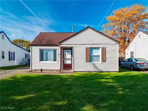 4528 W 145th St, Cleveland, OH 44135