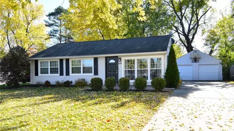 1890 Edgewood Dr, Twinsburg, OH 44087