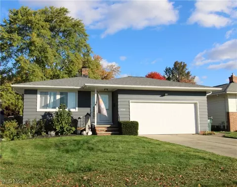 5949 Mayflower Ave, Mayfield Heights, OH 44124