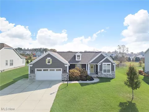 6580 Thistledown Cir NE, Canton, OH 44721