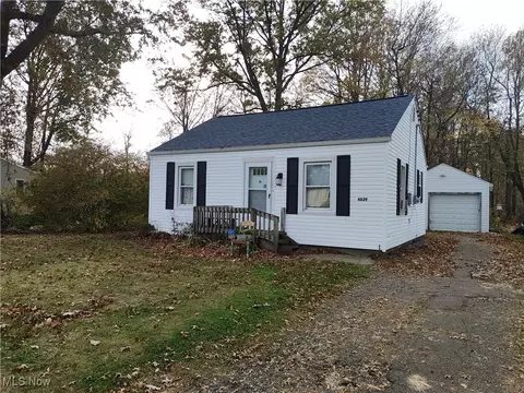 4829 Benefit Ave, Ashtabula, OH 44004 photo 2