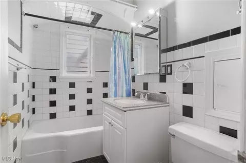 Bath - 3206 9th St NW, Canton, OH 44708 photo 1 of 2