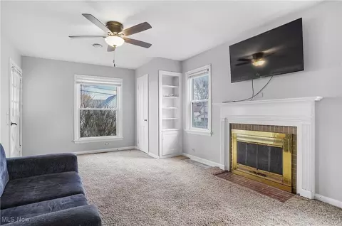 Living - 3206 9th St NW, Canton, OH 44708 photo 3 of 4