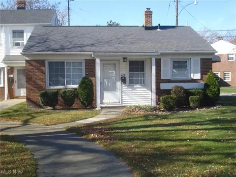 258 Buckner Dr #229, Euclid, OH 44123