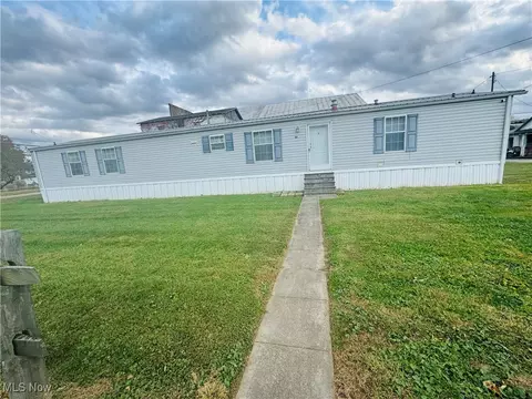 311 Broadway Ave, New Matamoras, OH 45767