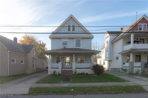 3911 Clybourne Ave, Cleveland, OH 44109