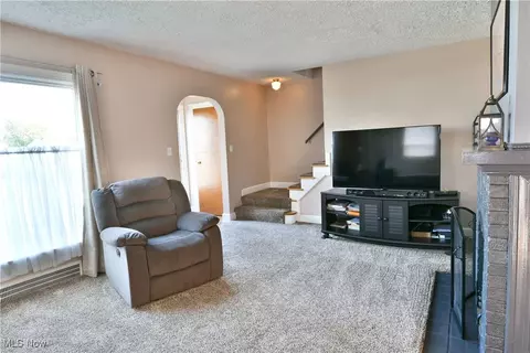 170 Wilson St, Struthers, OH 44471 photo 7