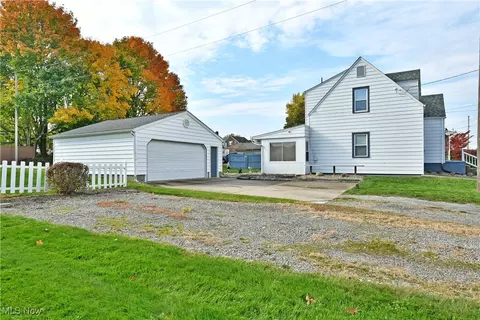 170 Wilson St, Struthers, OH 44471 photo 3