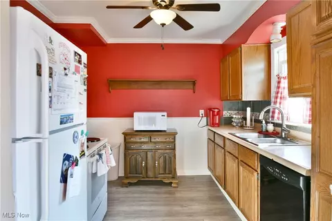 170 Wilson St, Struthers, OH 44471 photo 8