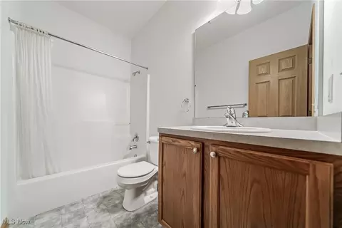 106 Saint Andrews, Elyria, OH 44035 photo 28