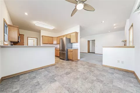 106 Saint Andrews, Elyria, OH 44035 photo 12