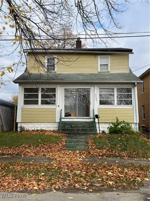 1738 Hartzell Ave, Youngstown, OH 44509