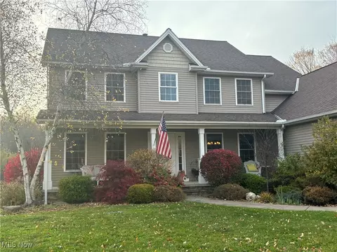 8900 Auburn Rd, Chardon, OH 44024