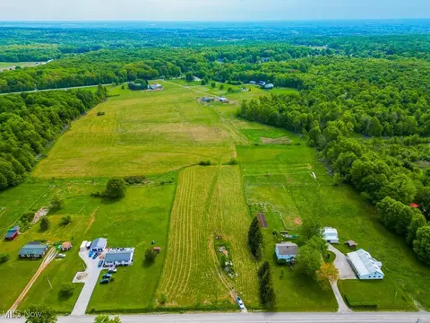 Hosmer Road, Middlefield, OH 44062