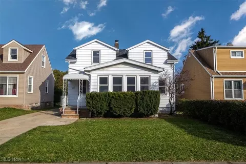 15317 Edgewood Ave, Maple Heights, OH 44137