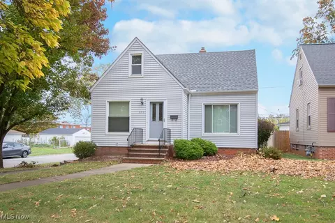 9314 Fernhill Ave, Parma, OH 44129