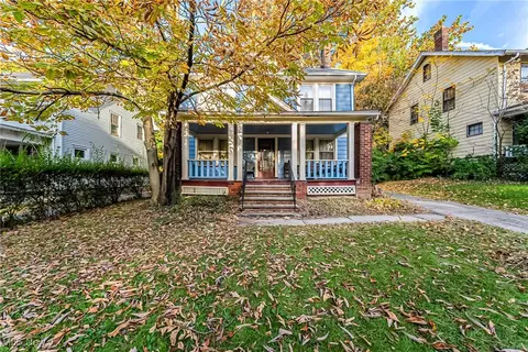 1685 Cumberland Rd, Cleveland Heights, OH 44118