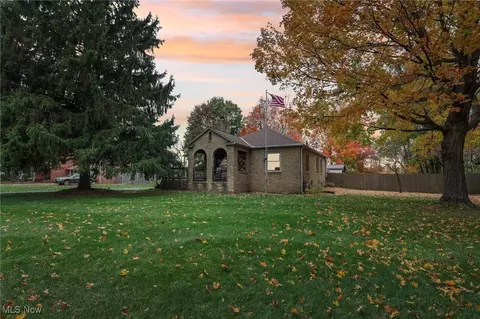 7995 Johnnycake Ridge Rd, Mentor, OH 44060