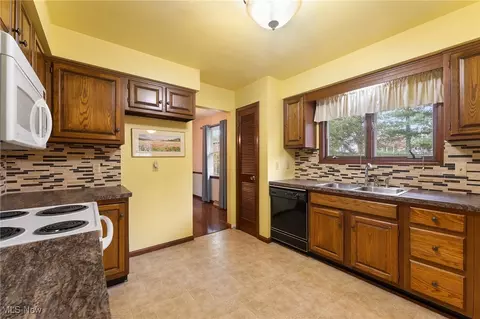 4651 Rush Cir, Boardman, OH 44512 photo 18