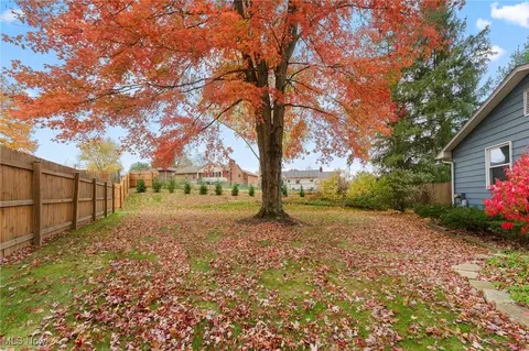 4651 Rush Cir, Boardman, OH 44512 photo 2