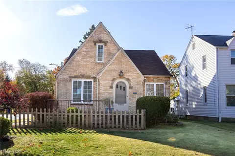 15003 Rosemary Ave, Cleveland, OH 44111