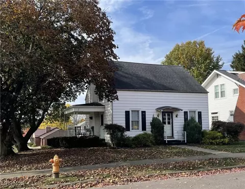 801 N 13th St, Cambridge, OH 43725