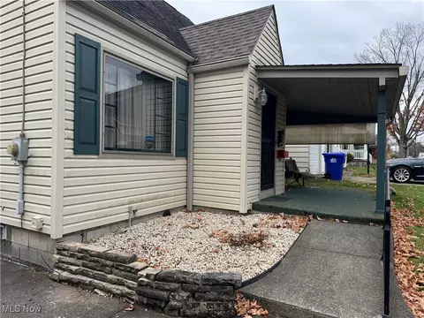 71 Beechwood Dr, Boardman, OH 44512 photo 6