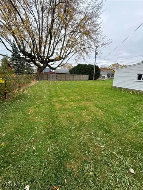 3208 Wilson Ave, Ashtabula, OH 44004 photo 7