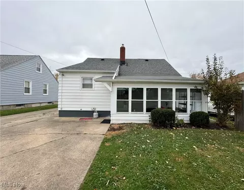 3208 Wilson Ave, Ashtabula, OH 44004 photo 6