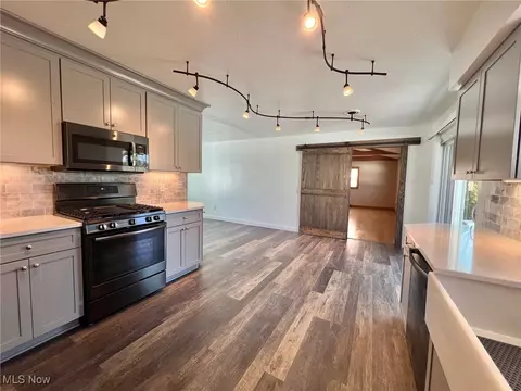 Kitchen - 12380 Bean Rd, Chardon, OH 44024 photo 5 of 5