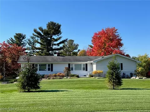 Exterior - 12380 Bean Rd, Chardon, OH 44024 photo 15 of 18