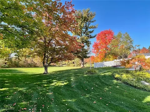 Exterior - 12380 Bean Rd, Chardon, OH 44024 photo 13 of 18