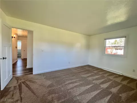 Living - 12380 Bean Rd, Chardon, OH 44024 photo 6 of 6