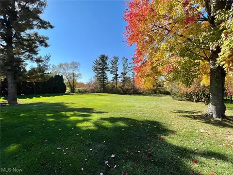 Exterior - 12380 Bean Rd, Chardon, OH 44024 photo 12 of 18