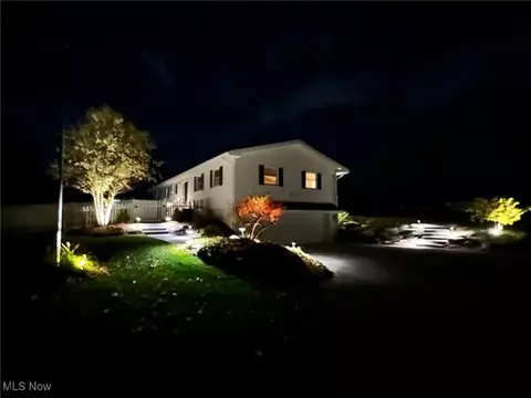 Exterior - 12380 Bean Rd, Chardon, OH 44024 photo 17 of 18
