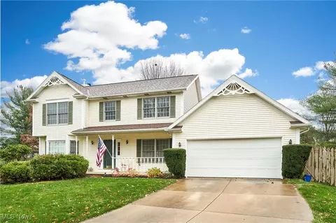 1196 Portsmouth Cir, Medina, OH 44256