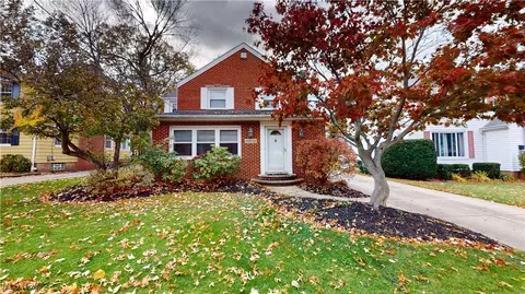 1726 E 291st St, Wickliffe, OH 44092