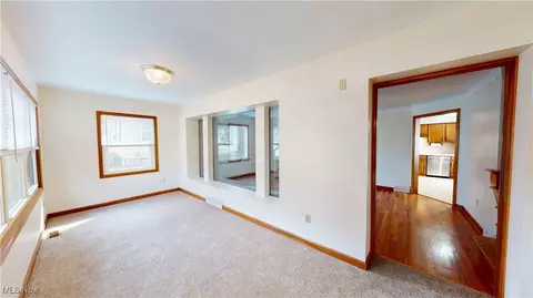 1726 E 291st St, Wickliffe, OH 44092 photo 6
