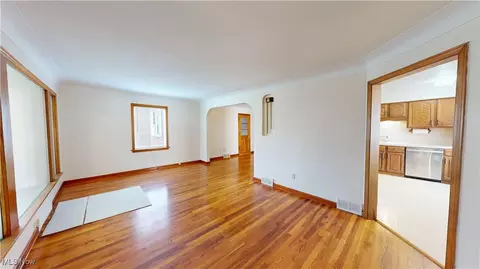 1726 E 291st St, Wickliffe, OH 44092 photo 10