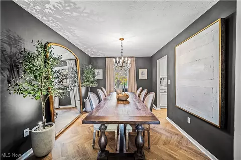 Dining - 2809 Hedrick Ln, Ashtabula, OH 44004 photo 1 of 2