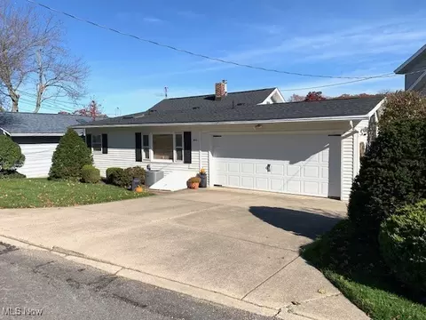 4093 Alp Ct, Akron, OH 44319