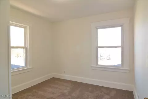 Bedroom - 223 Denison Ave, Elyria, OH 44035 photo 4 of 5