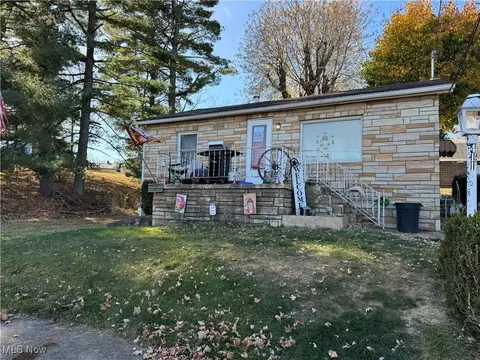 411 Mckinley Ave, Bethesda, OH 43719