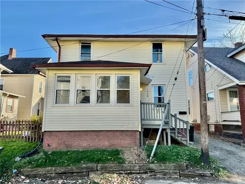2608 Crown Pl NW, Canton, OH 44708
