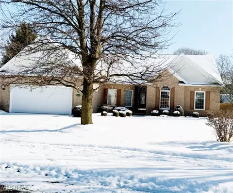6172 Old Church Ave NW, Massillon, OH 44646