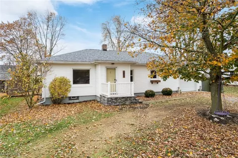 183 E Center St, Smithville, OH 44677