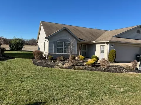 1110 Sequoia Dr, Strasburg, OH 44680